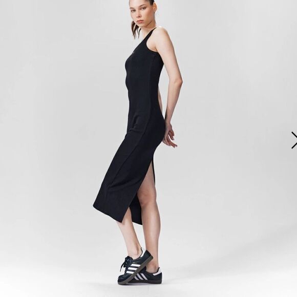 GIGII’s SoHo Black Ribbed Midi Dress NWT XS - Picture 5 of 11